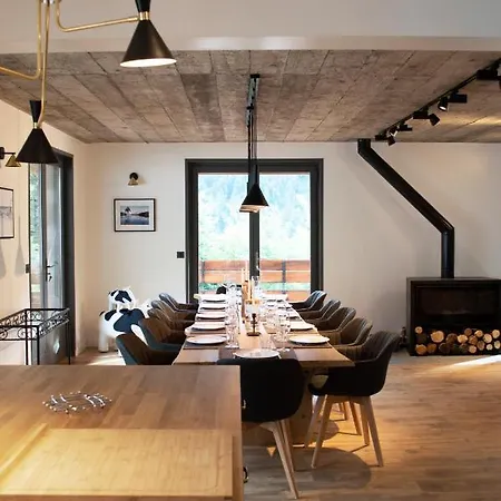 Chalet Domisiladore - De Gamme Pour 10 Adultes Et 2 Enfants A Chatel